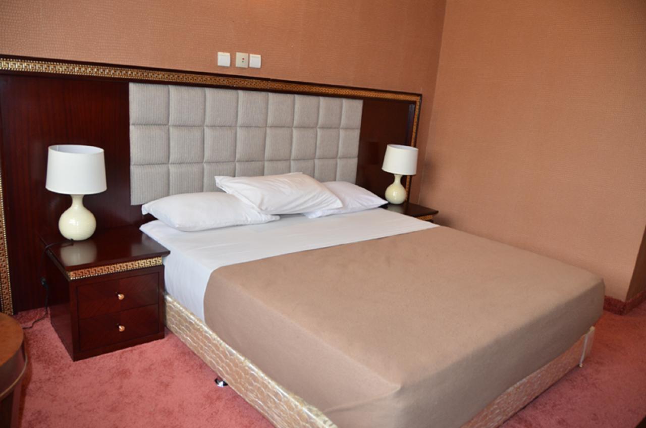 Hotel Palm Beach Ouagadougou Buitenkant foto