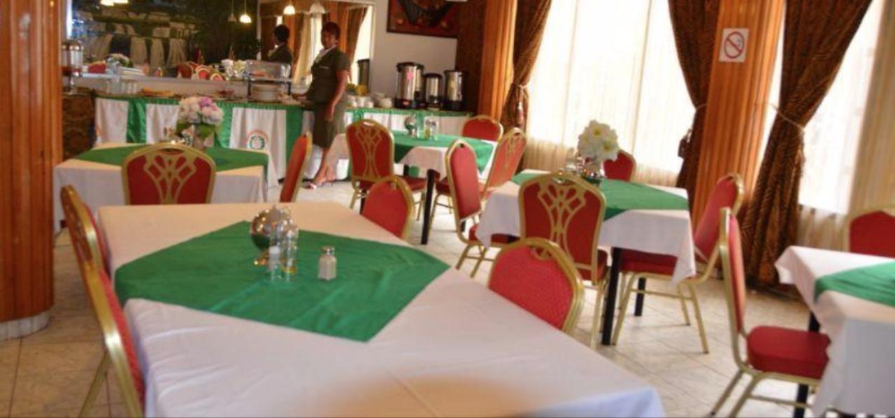 Hotel Palm Beach Ouagadougou Buitenkant foto